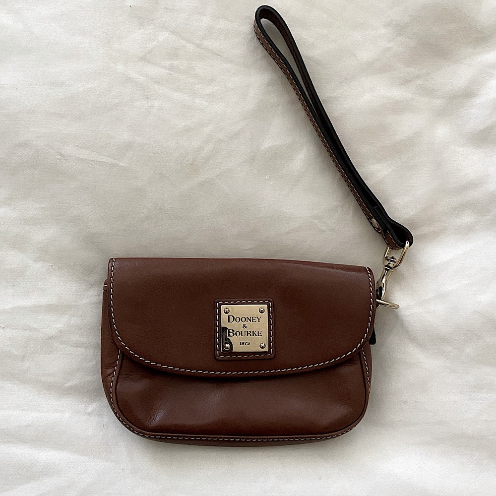 Dooney & Bourke leather wristlet